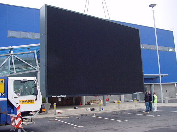 Ikea-akwil-led-screen-install-600px.jpg