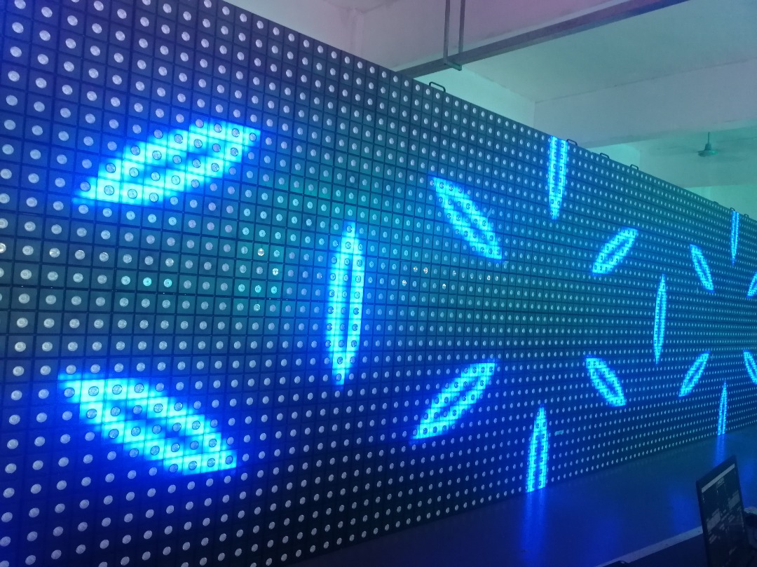 RGB LED Pixels and Warm White LED Beams 4 Degree Panel System LED Design