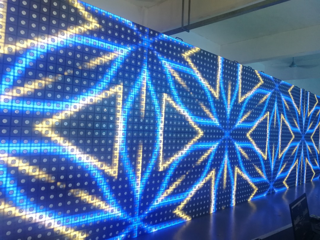 RGB LED Pixels and Warm White LED Beams 4 Degree Panel System LED Design