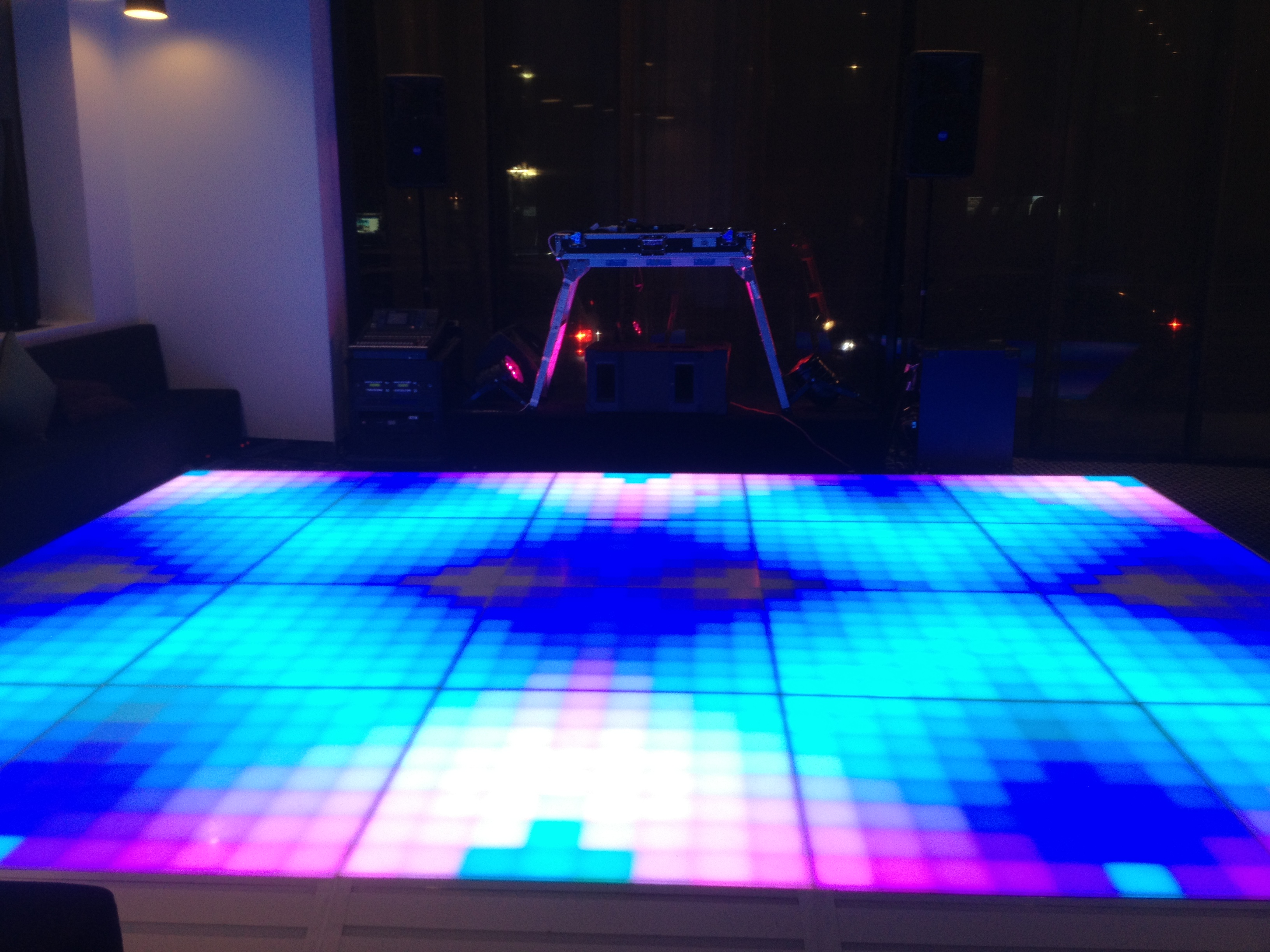 square-pixel-led-dance-floor-1m-x-1m-pan